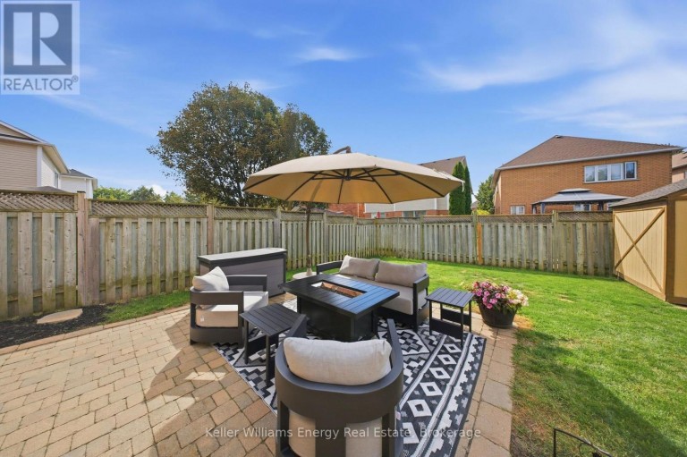 8 HOLLIMAN LANE, Ajax (South East), Ontario, L1Z1K6