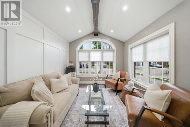 8 HOLLIMAN LANE, Ajax (South East), Ontario, L1Z1K6