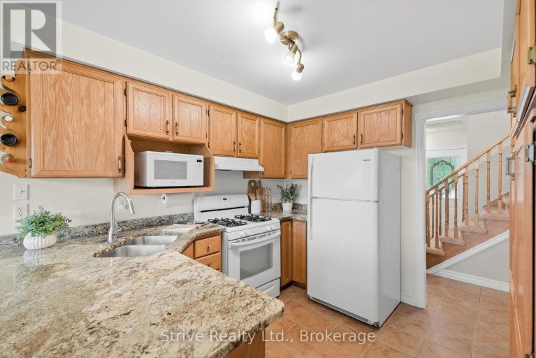 132 EAST HOUSE CRESCENT, Cobourg, Ontario, K9A5K5