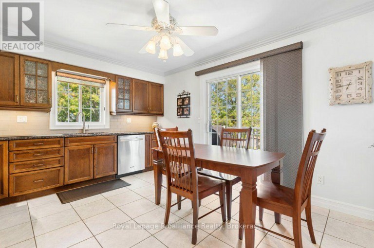 128 MAPLE DRIVE, Belleville (Belleville Ward), Ontario, K8P2R2