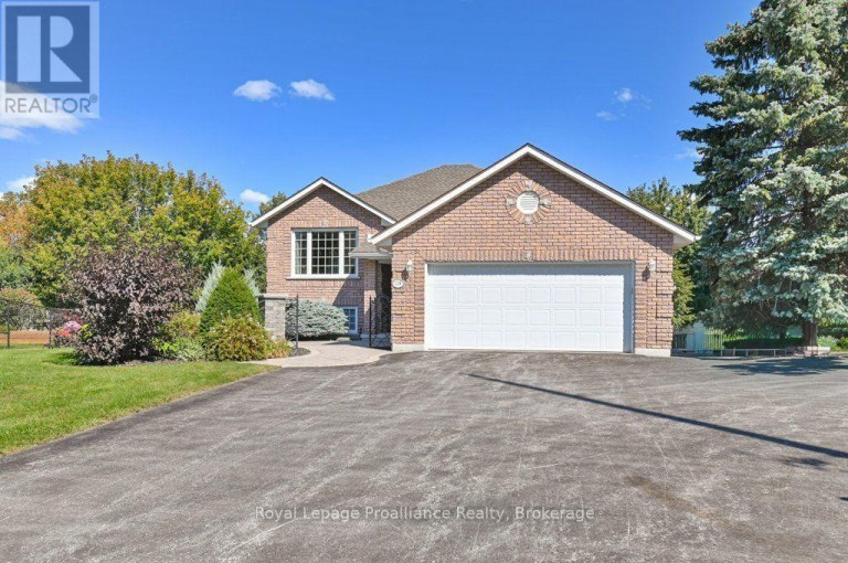 128 MAPLE DRIVE, Belleville (Belleville Ward), Ontario, K8P2R2