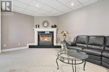 128 MAPLE DRIVE Belleville (Belleville Ward) Ontario photo 25