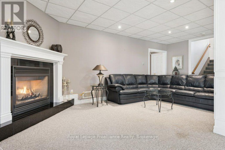 128 MAPLE DRIVE, Belleville (Belleville Ward), Ontario, K8P2R2