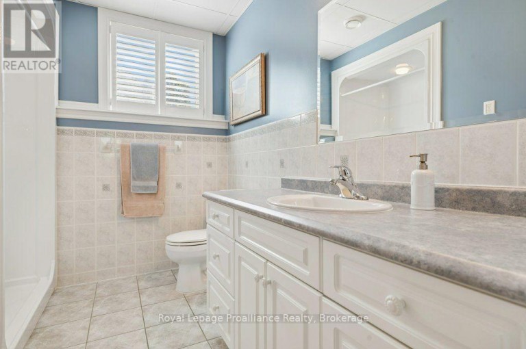 128 MAPLE DRIVE, Belleville (Belleville Ward), Ontario, K8P2R2