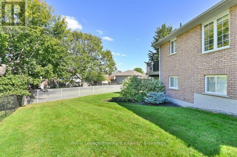 128 MAPLE DRIVE, Belleville (Belleville Ward), Ontario, K8P2R2