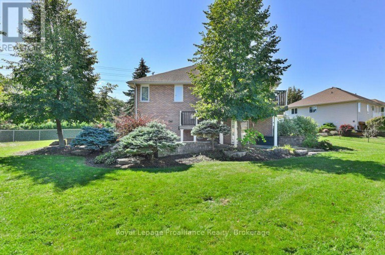 128 MAPLE DRIVE, Belleville (Belleville Ward), Ontario, K8P2R2