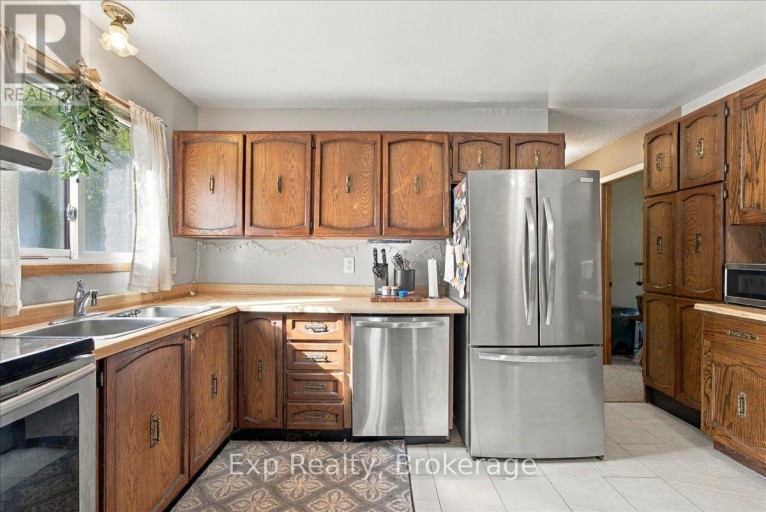 804 SHERBROOKE STREET, Peterborough (Monaghan Ward 2), Ontario, K9J2R1