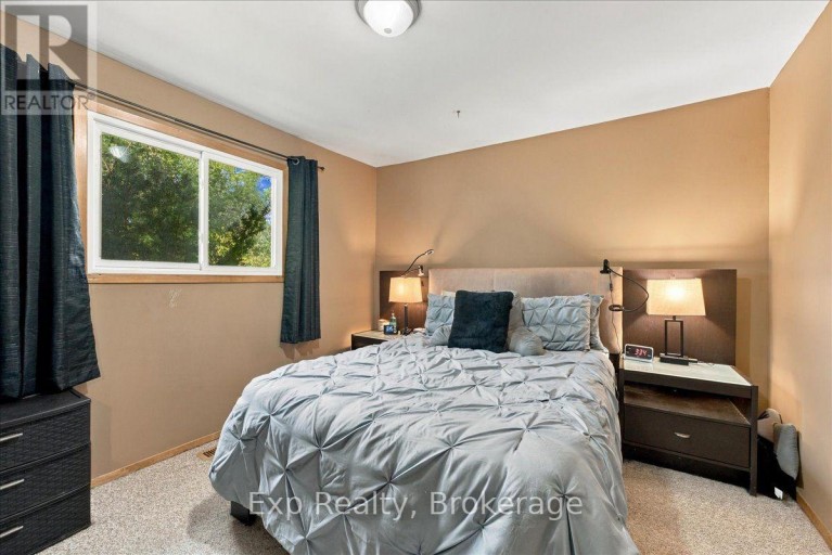804 SHERBROOKE STREET, Peterborough (Monaghan Ward 2), Ontario, K9J2R1