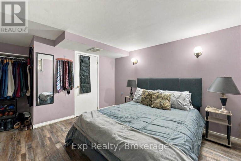 804 SHERBROOKE STREET, Peterborough (Monaghan Ward 2), Ontario, K9J2R1
