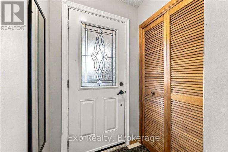 804 SHERBROOKE STREET, Peterborough (Monaghan Ward 2), Ontario, K9J2R1