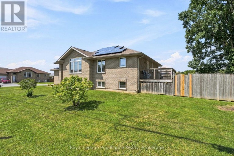 63 FREEDOM CRESCENT, Quinte West (Sidney Ward), Ontario, K8V0C2