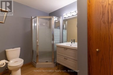 336 1/2 - 336-336 1/2 SECOND AVENUE EAST AVENUE S Kenora (Lakeside) Ontario photo 32