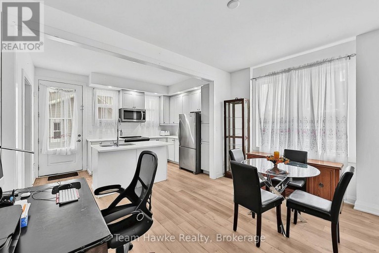 1 SAMANTHA LANE, Midland, Ontario, L4R0H4