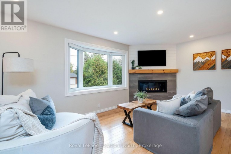 390 SECOND STREET, Collingwood, Ontario, L9Y1G8
