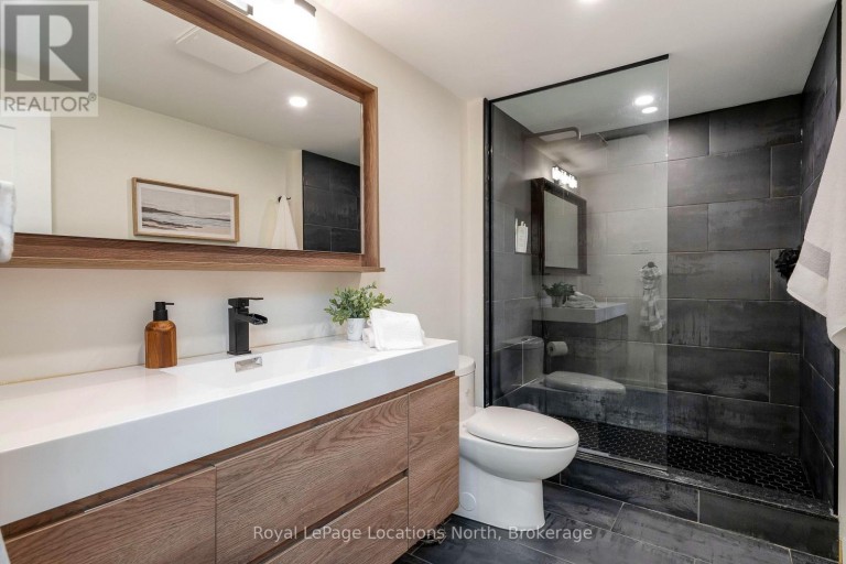 390 SECOND STREET, Collingwood, Ontario, L9Y1G8
