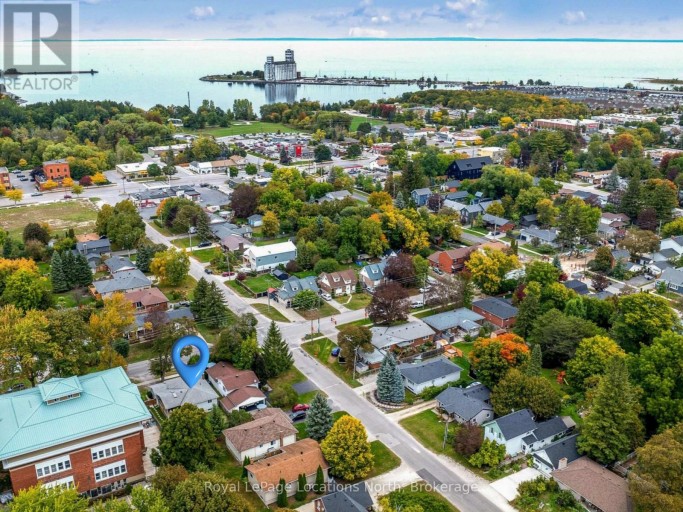 390 SECOND STREET, Collingwood, Ontario, L9Y1G8
