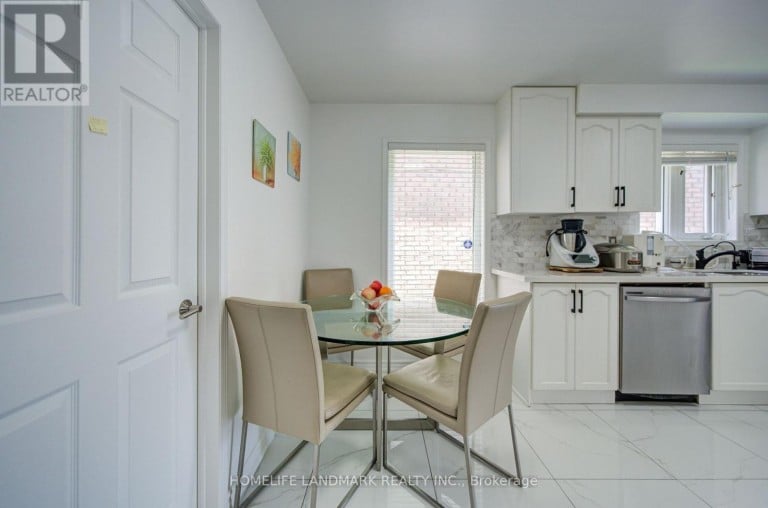 65 SHEPTON WAY, Toronto (Steeles), Ontario, M1V5N4