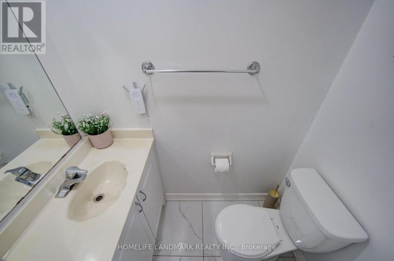 65 SHEPTON WAY, Toronto (Steeles), Ontario, M1V5N4