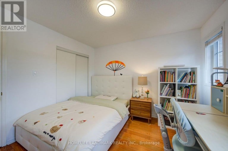 65 SHEPTON WAY, Toronto (Steeles), Ontario, M1V5N4