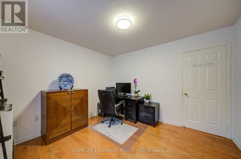 65 SHEPTON WAY, Toronto (Steeles), Ontario, M1V5N4