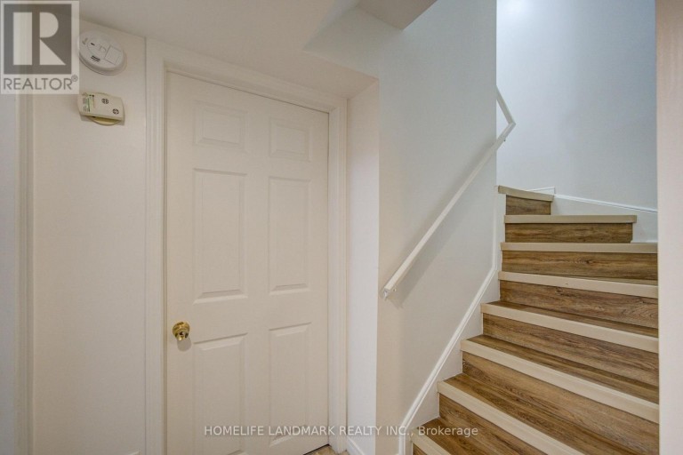 65 SHEPTON WAY, Toronto (Steeles), Ontario, M1V5N4