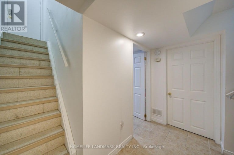 65 SHEPTON WAY, Toronto (Steeles), Ontario, M1V5N4