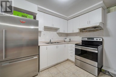 65 SHEPTON WAY Toronto (Steeles) Ontario photo 32