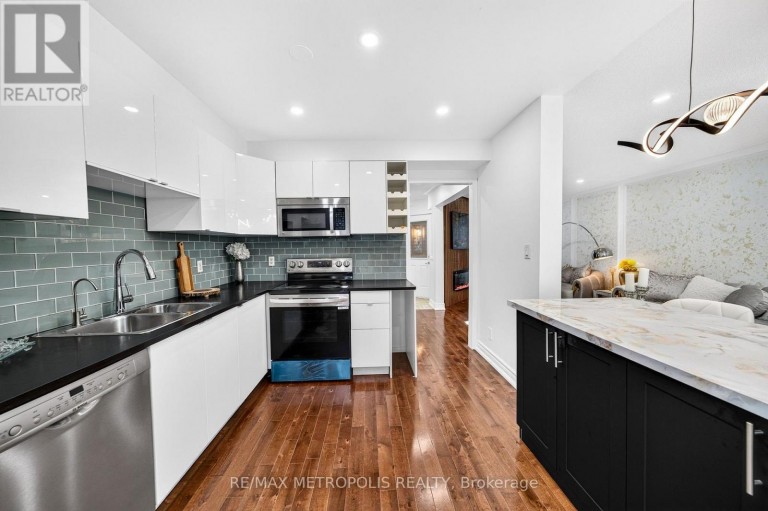 95 JOHN WALTER CRESCENT, Clarington (Courtice), Ontario, L1E2W8