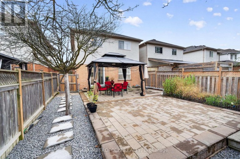 95 JOHN WALTER CRESCENT, Clarington (Courtice), Ontario, L1E2W8