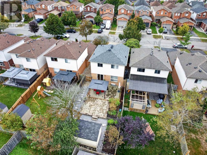 95 JOHN WALTER CRESCENT, Clarington (Courtice), Ontario, L1E2W8