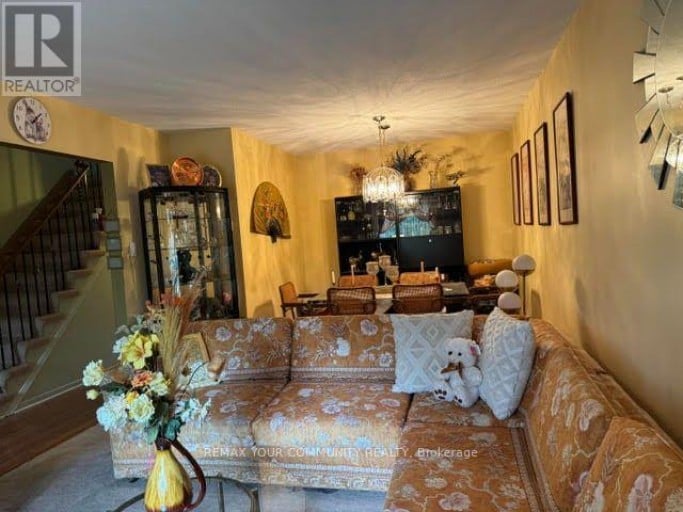 12 JACQUES LANE, Ajax (South East), Ontario, L1S3L4
