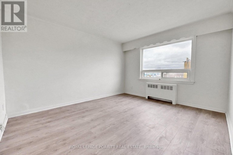 2633 EGLINTON AVENUE E, Toronto (Kennedy Park), Ontario, M1K2S2