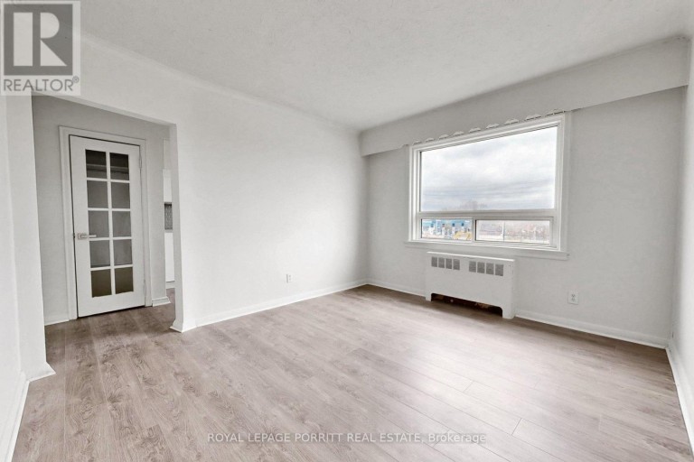 2633 EGLINTON AVENUE E, Toronto (Kennedy Park), Ontario, M1K2S2