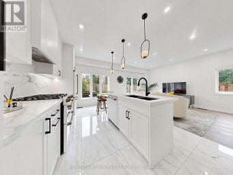 7 MONACO CRESCENT Richmond Hill (Rouge Woods) Ontario photo 10