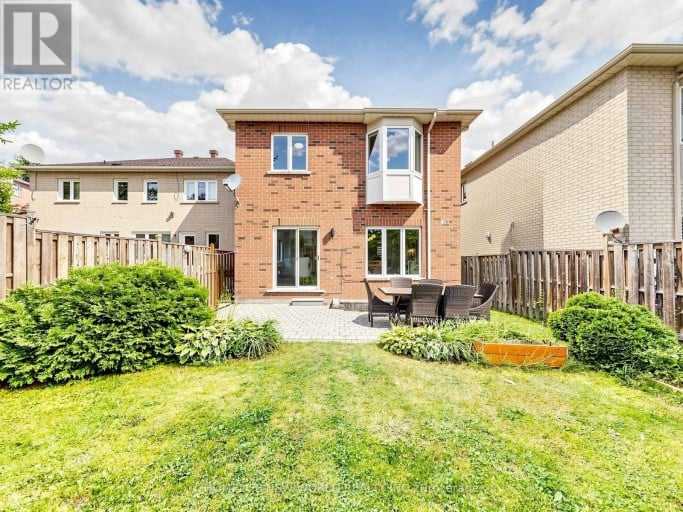 7 MONACO CRESCENT, Richmond Hill (Rouge Woods), Ontario, L4S1V1