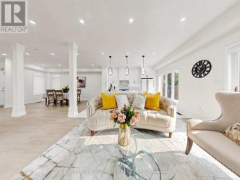 7 MONACO CRESCENT Richmond Hill (Rouge Woods) Ontario photo 6