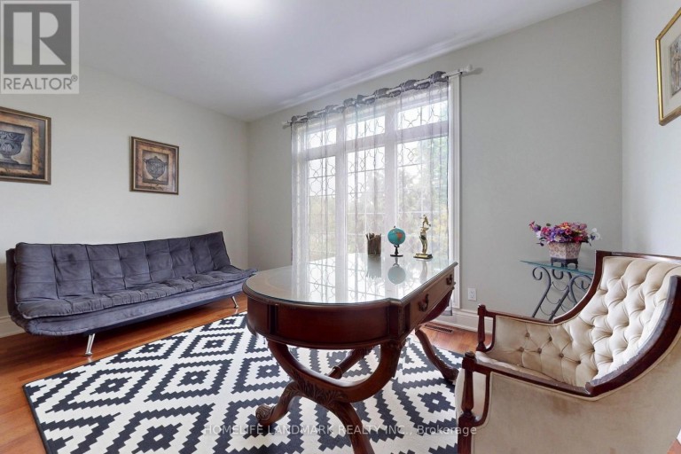 19 WOLF RUN COURT, Whitchurch-Stouffville, Ontario, L4A2L4