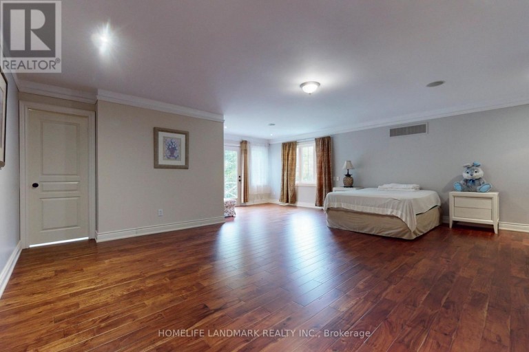 19 WOLF RUN COURT, Whitchurch-Stouffville, Ontario, L4A2L4