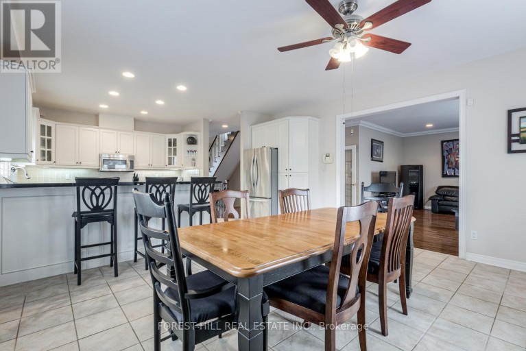 54 MAPLE GROVE AVENUE, Richmond Hill (Oak Ridges), Ontario, L4E2V5