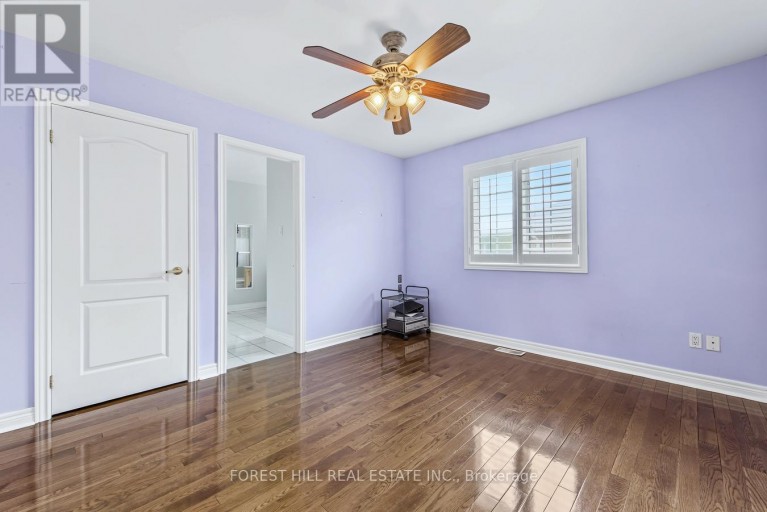 54 MAPLE GROVE AVENUE, Richmond Hill (Oak Ridges), Ontario, L4E2V5