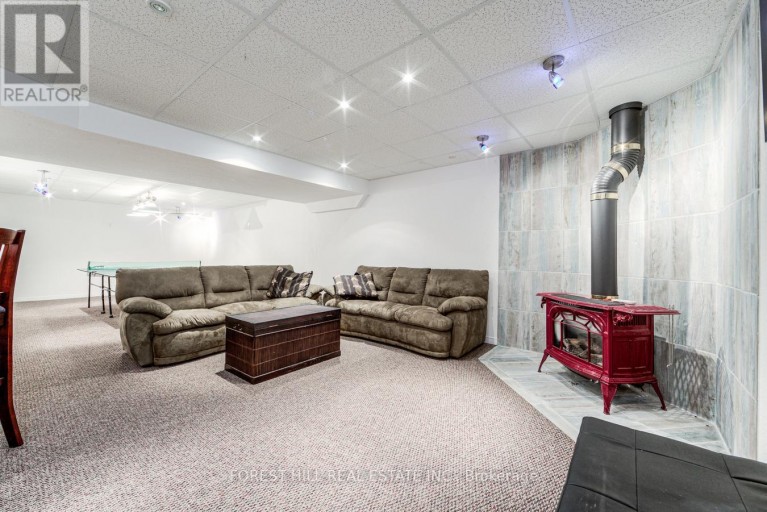 54 MAPLE GROVE AVENUE, Richmond Hill (Oak Ridges), Ontario, L4E2V5