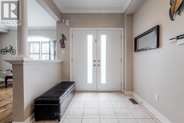 54 MAPLE GROVE AVENUE, Richmond Hill (Oak Ridges), Ontario, L4E2V5