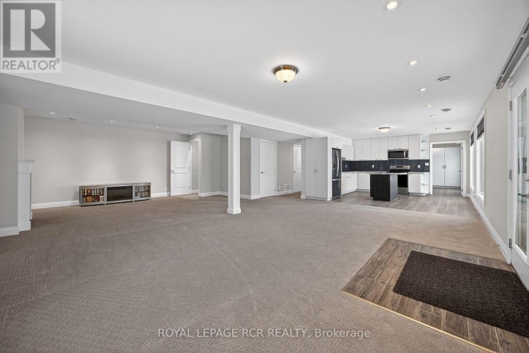 3 THOROUGHBRED DRIVE, Oro-Medonte, Ontario, L0K1E0
