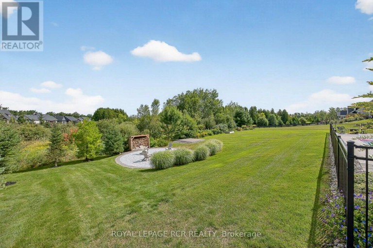 3 THOROUGHBRED DRIVE, Oro-Medonte, Ontario, L0K1E0
