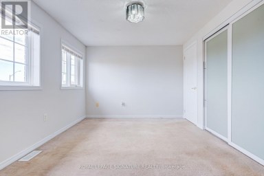 58 GOODWIN DRIVE Barrie (Painswick South) Ontario photo 17