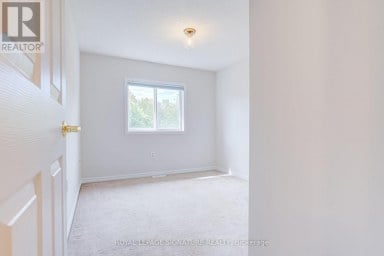 58 GOODWIN DRIVE Barrie (Painswick South) Ontario photo 23