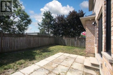 37 SEWELLS LANE S Brampton (Fletcher's Meadow) Ontario photo 18