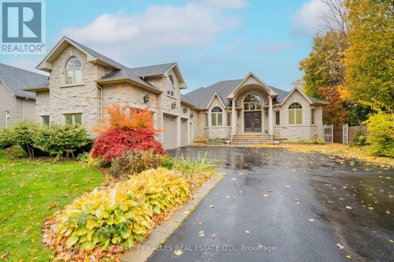 2370 HAMMOND ROAD, Mississauga (Sheridan), Ontario, L5K1T2