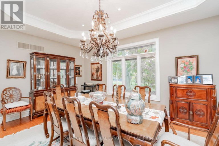 2370 HAMMOND ROAD, Mississauga (Sheridan), Ontario, L5K1T2