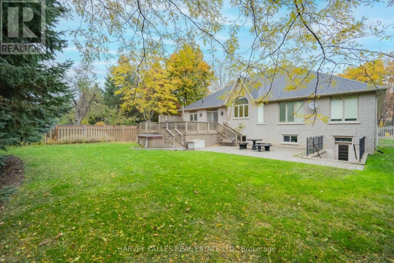 2370 HAMMOND ROAD, Mississauga (Sheridan), Ontario, L5K1T2